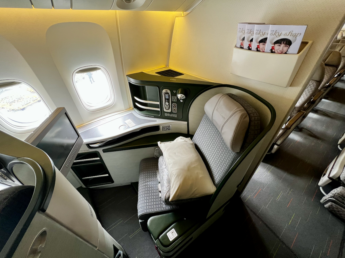 First Class Eva Airways